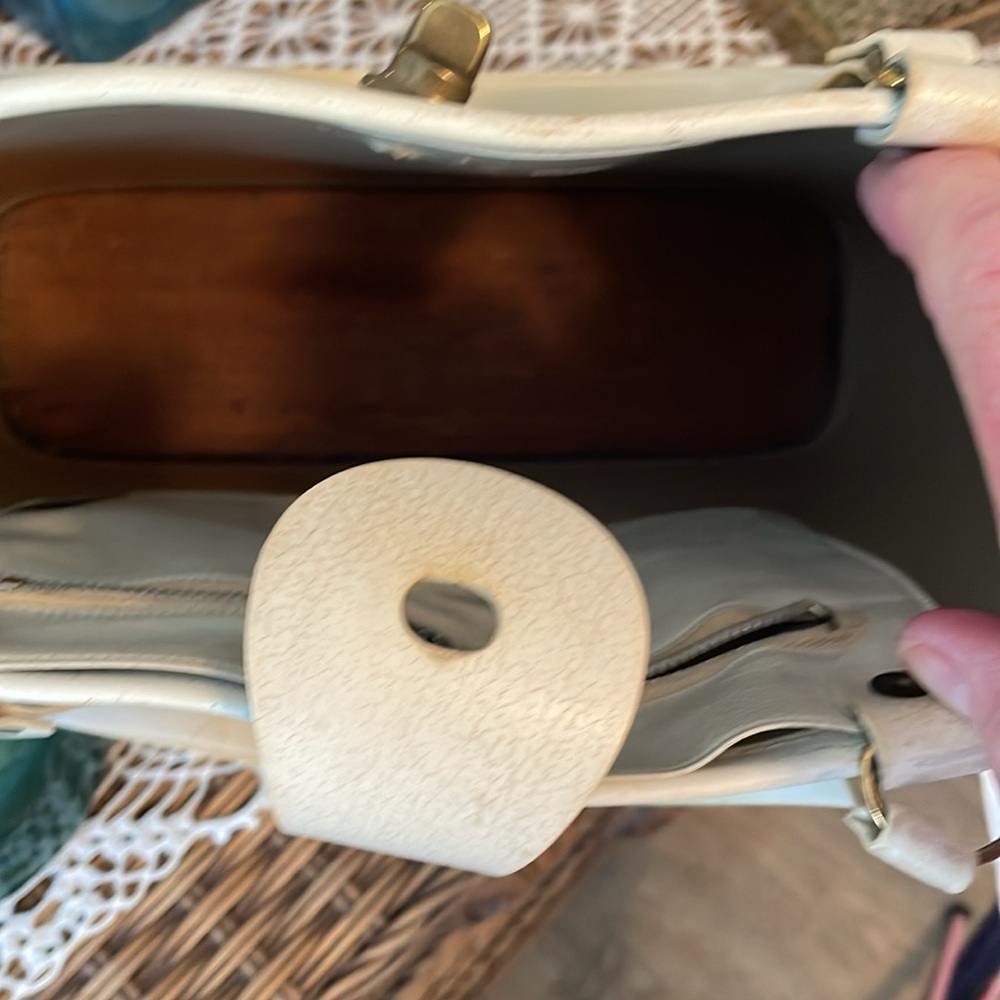 VINTAGE CRAFTED HANDBAG - Picture 4 of 6